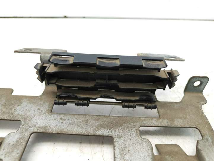 Volkswagen Caddy (2004 - 2010)  1T0906216L Держатель блока управления двигателем