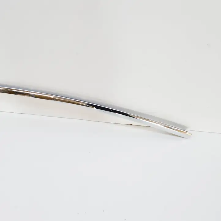 Tesla Model X (2015 - 2021) 112870700C Накладка стекла передней двери — фото 3