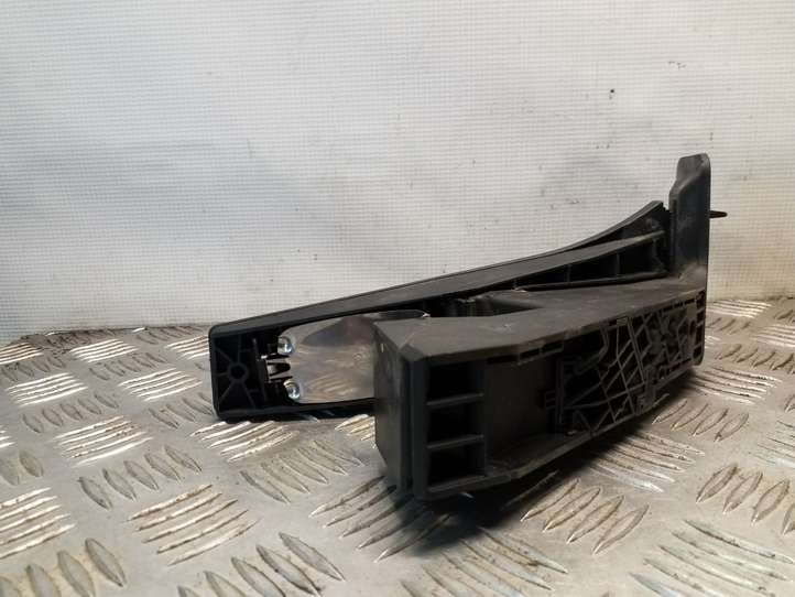 BMW 5 F10 F11 (2009 - 2016)  6852644 Педаль акселератора