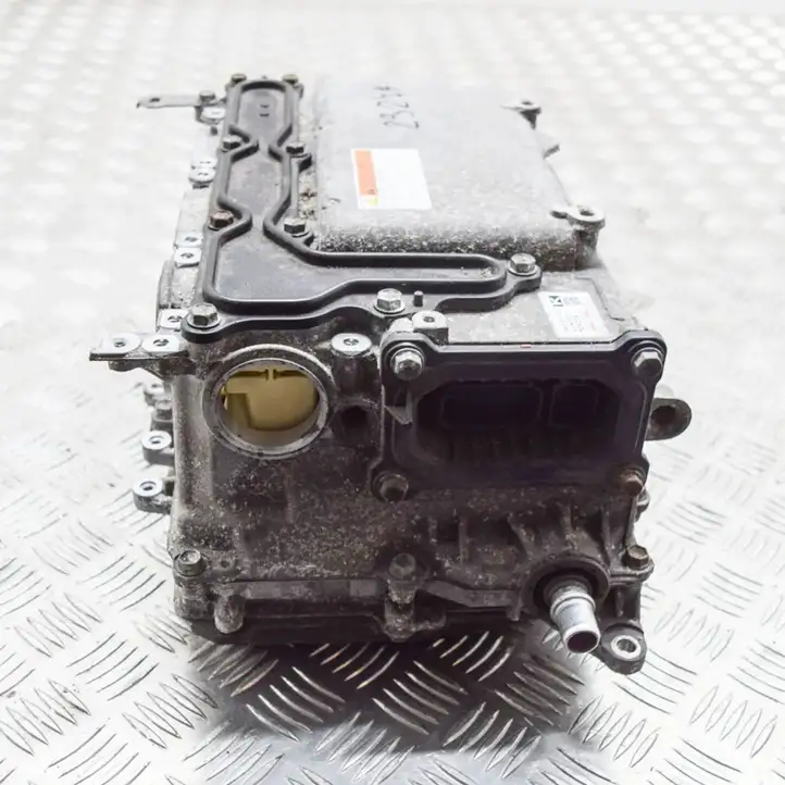 Toyota Auris E180 (2012 - 2018) G920047190 Инвертор напряжения — фото 2
