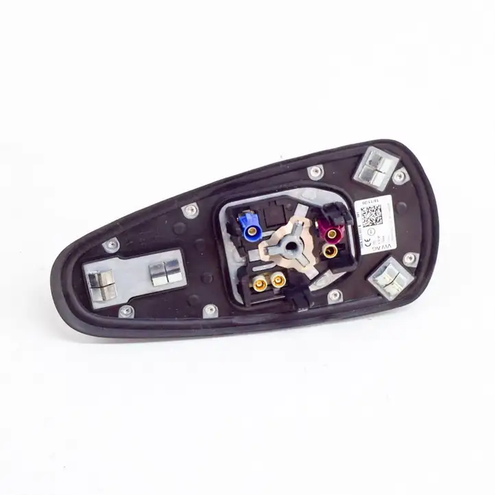 Volkswagen Golf VIII (2019 - ) 5WA035507E GPS антенна — фото 4