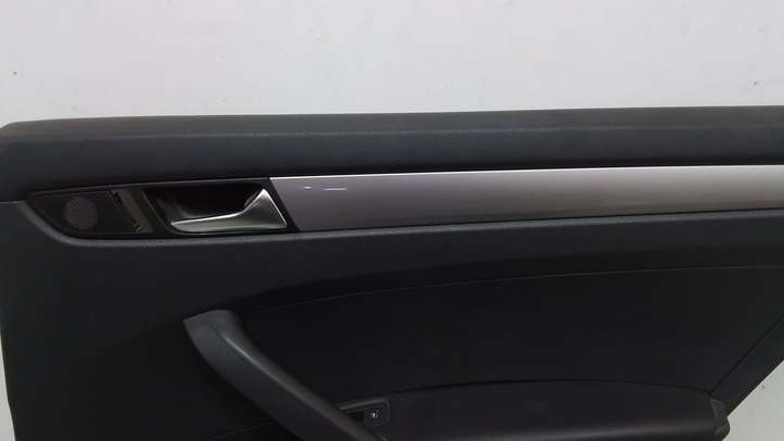 Volkswagen PASSAT B7 USA (2012 - 2016)  561867212 Обшивка задней двери