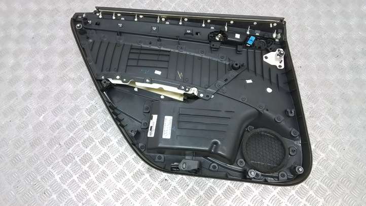 Volkswagen PASSAT B7 USA (2012 - 2016)  561867212 Обшивка задней двери