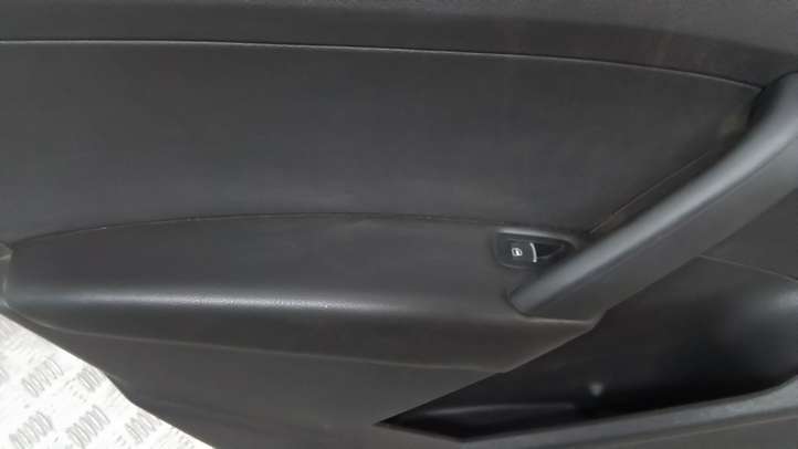Volkswagen PASSAT B7 USA (2012 - 2016)  561867211 Обшивка задней двери