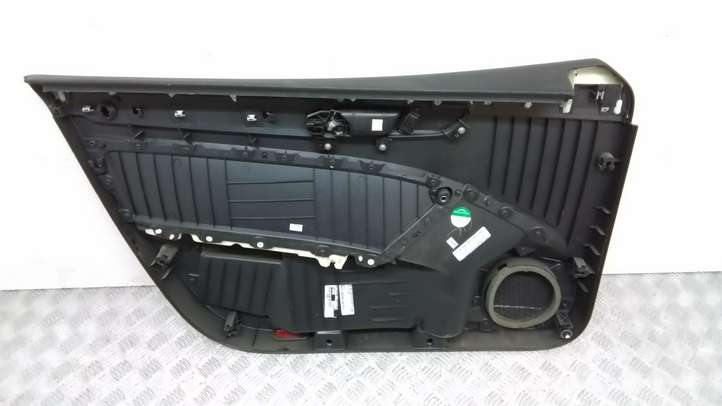 Volkswagen PASSAT B7 USA (2012 - 2016)  561867012 Обшивка передней двери