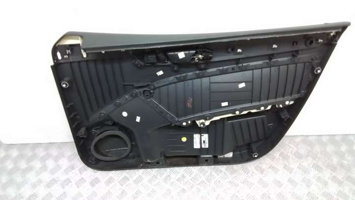 Volkswagen PASSAT B7 USA (2012 - 2016)  561867011 Обшивка передней двери
