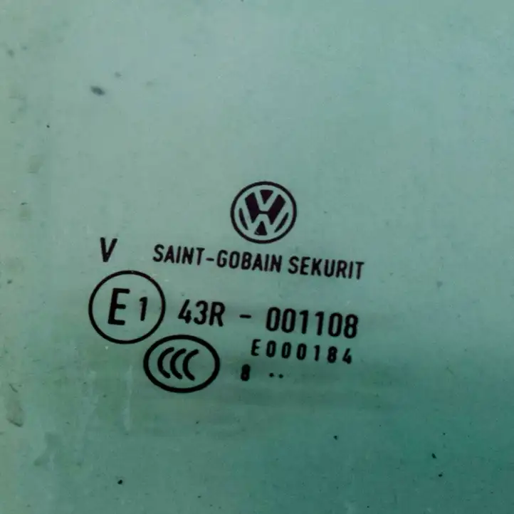 Volkswagen Golf VII (2013 - 2019) 5G6845026A Стекло задней двери — фото 6