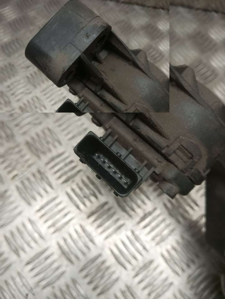 Opel Zafira (2003 - 2006)  6PV00811400 Педаль акселератора