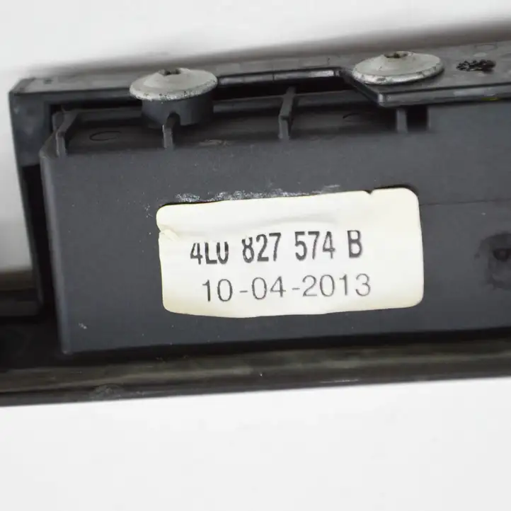 Audi Q7 4L (2009 - 2015) 4L0827574B Подсветка номера — фото 8