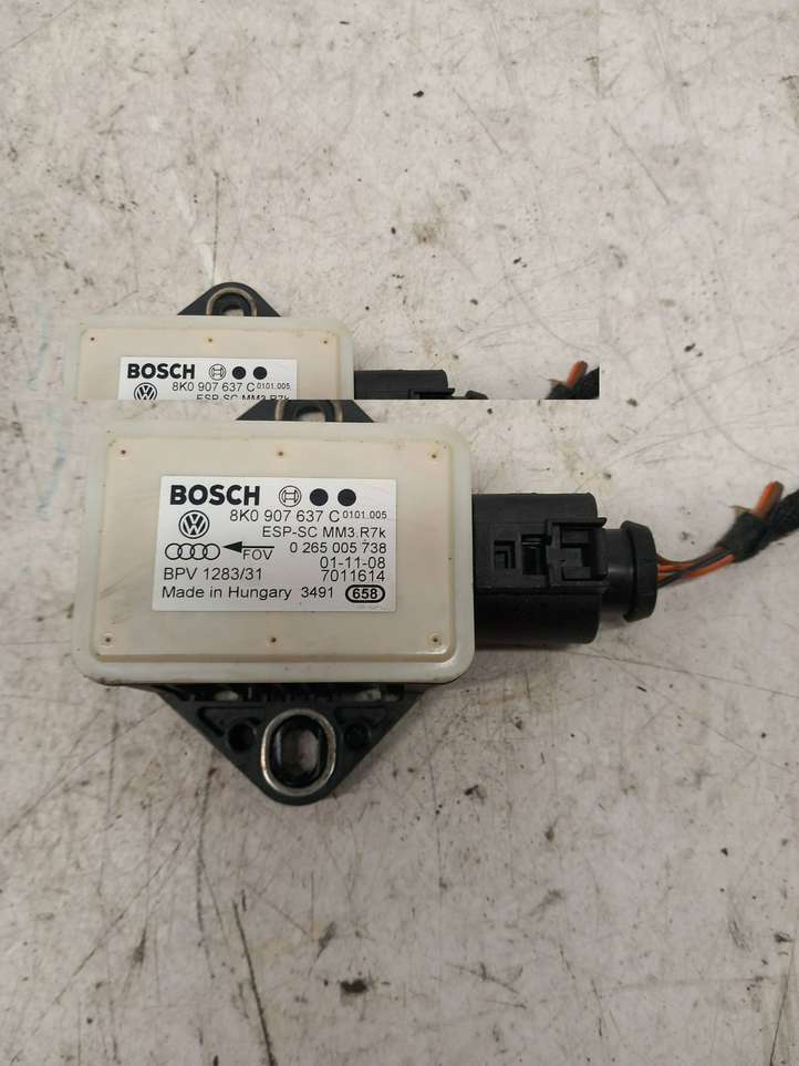 Audi Q5 (2008 - 2012)  8K0907637C Датчик ESP (системы стабильности) (датчик курсовой устойчивости))
