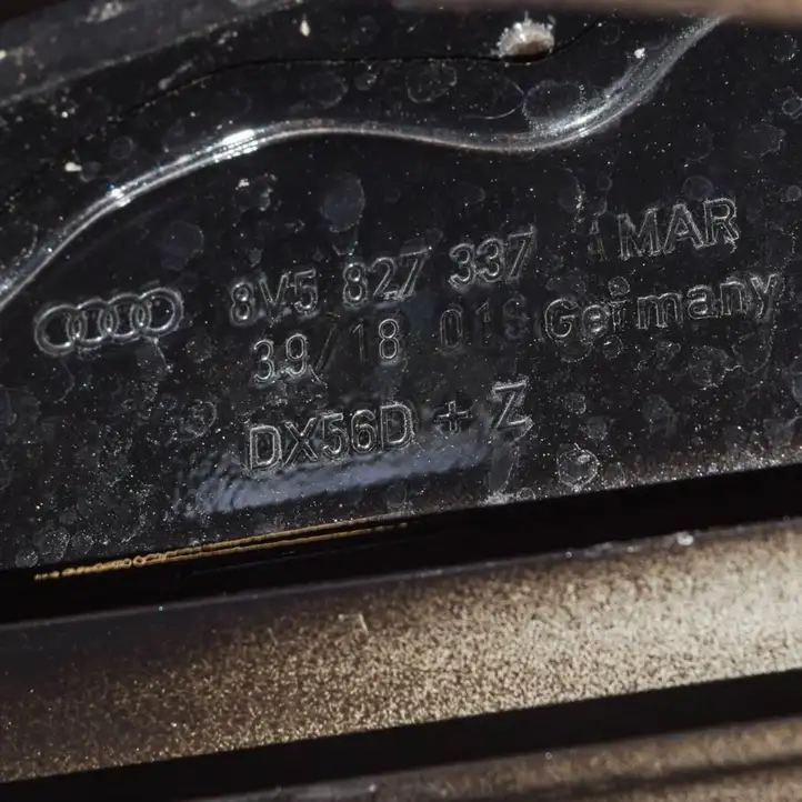 Audi A3/S3 8V (2016 - 2020) 8V5827338 Крышка багажника — фото 7