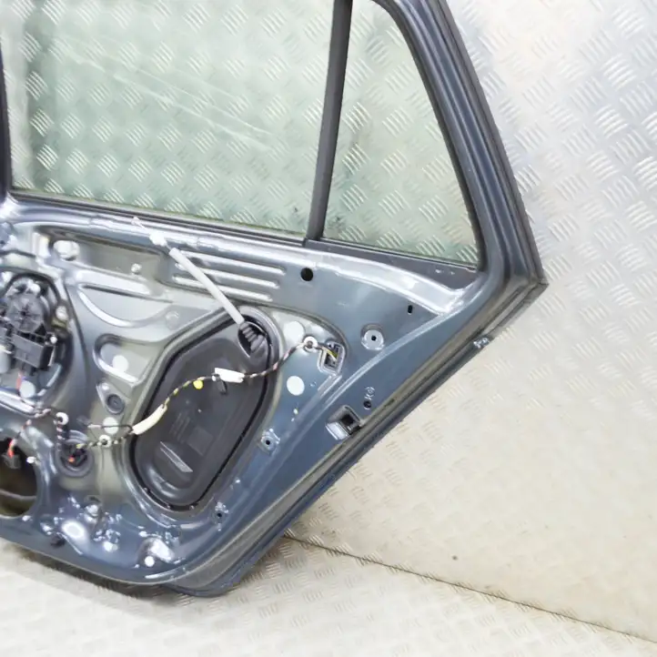 Skoda Fabia Mk3 (NJ) (2015 - 2021) 6V9833056A Задняя дверь — фото 4