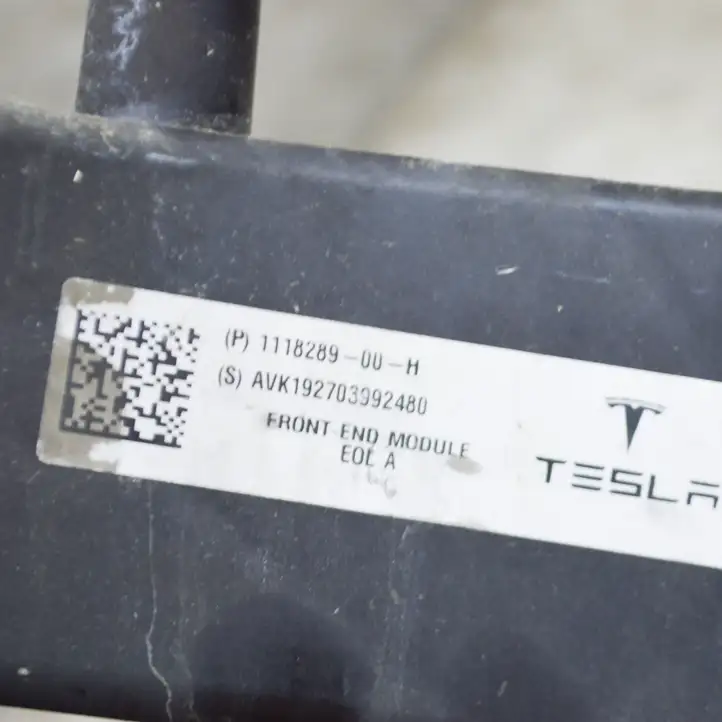 Tesla Model 3 (2017 - 2023) 111828900H Панель радиаторов двигателя — фото 6