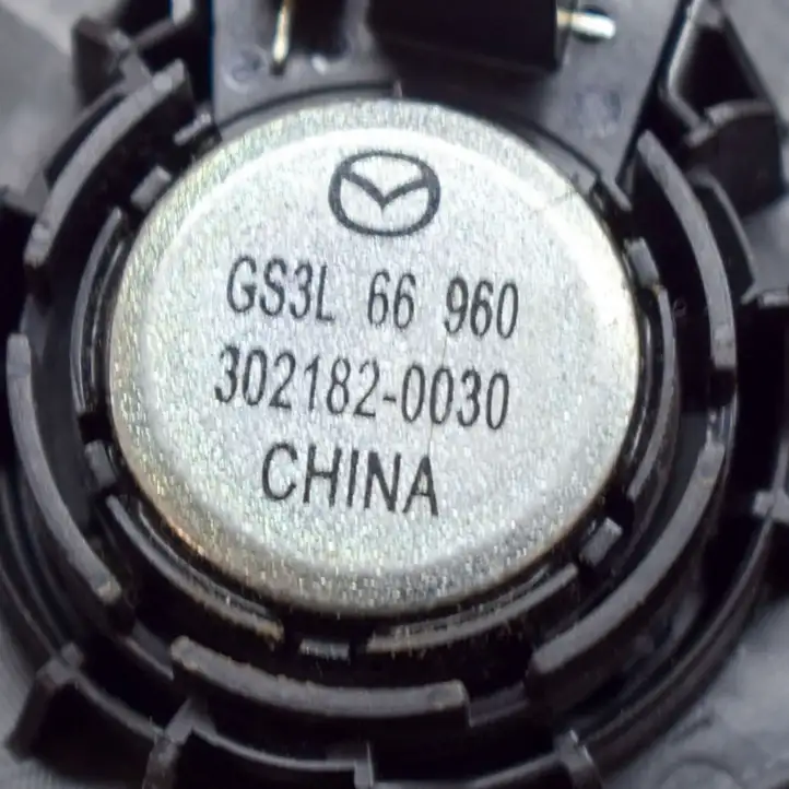Mazda 6 (2012 - 2015) GHP960811 Накладка центрального динамика — фото 3