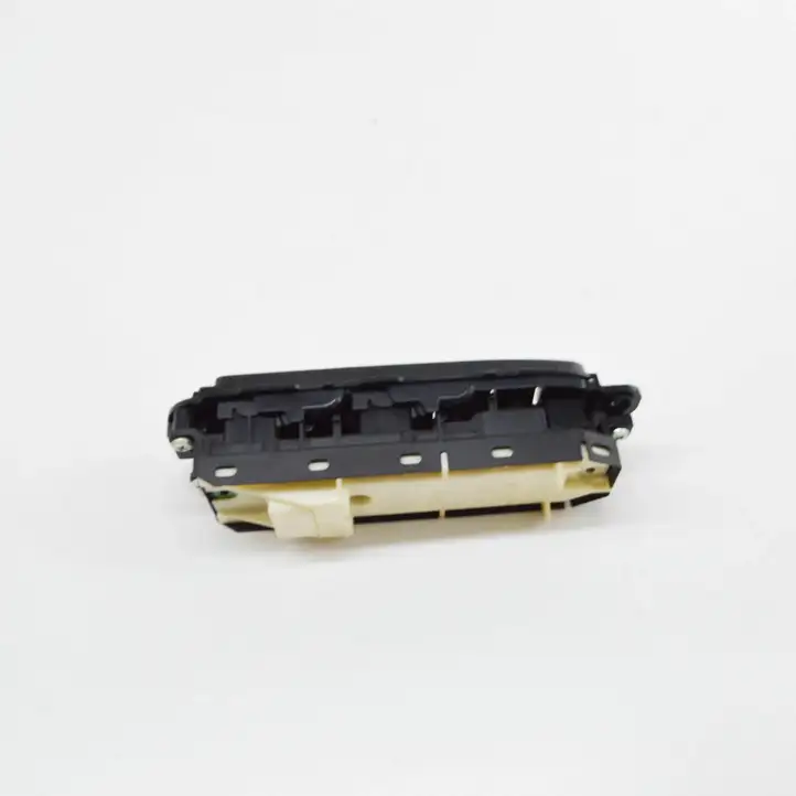 Toyota Land Cruiser (J150) (2009 - ) 8404060220 Блок кнопок стеклоподъемников — фото 5