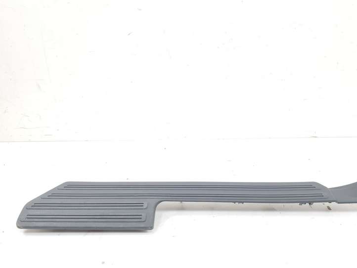 Volkswagen Amarok (2010 - )  2H0863726D Отделка переднего порога (внутренняя)