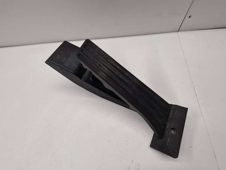 BMW 7 E65 E66 (2001 - 2008)  6772645 Педаль акселератора