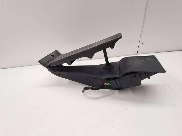 BMW 7 E65 E66 (2001 - 2008)  6772645 Педаль акселератора
