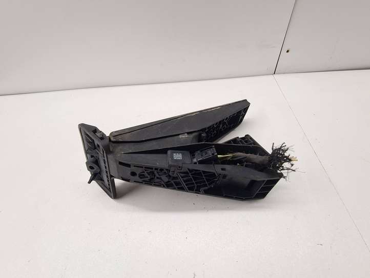 BMW 3 E90 E91 (2005 - 2012)  6788633 Педаль акселератора