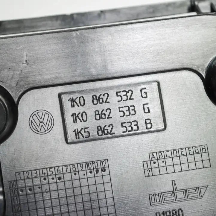 Volkswagen Golf VI (2009 - 2013) 1K0862532G Прочие детали салона — фото 2