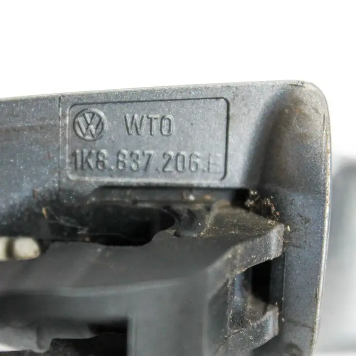 Volkswagen Golf VI (2009 - 2013) 1K8837206E Наружная ручка двери — фото 4
