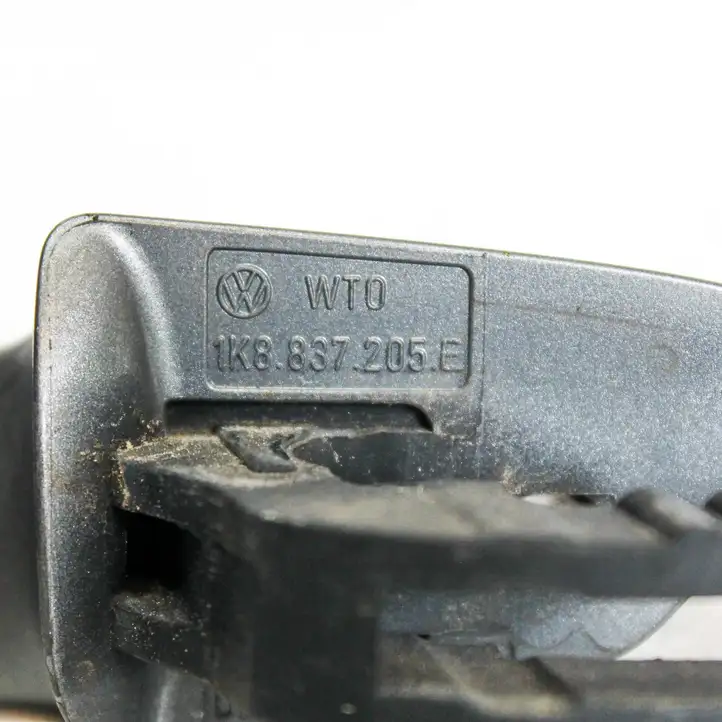 Volkswagen Golf VI (2009 - 2013) 1K8837205E Наружная ручка двери — фото 4