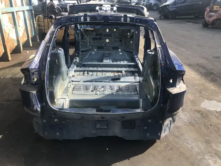 Tesla Model X (2015 - 2021) Задняя четверть — фото 2