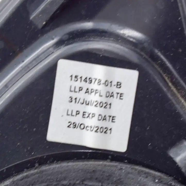 Tesla Model 3 (2017 - 2023) 151497801B Заднее боковое стекло — фото 4