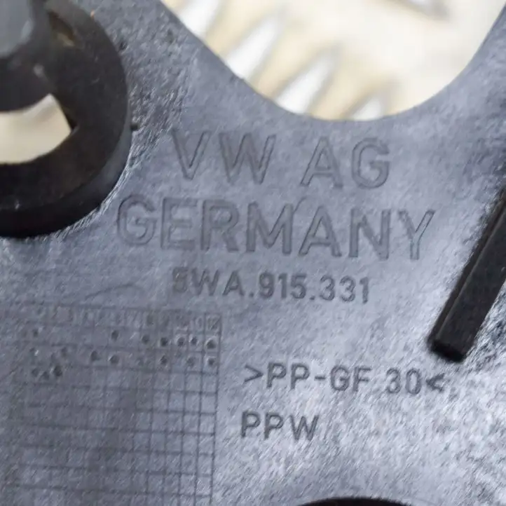 Volkswagen Golf VIII (2019 - ) 5WA915331 Ящик аккумулятора — фото 6