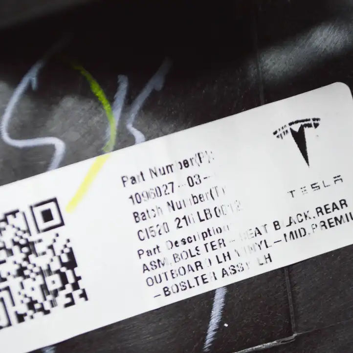 Tesla Model 3 (2017 - 2023) 109602703I Прочие детали салона — фото 6