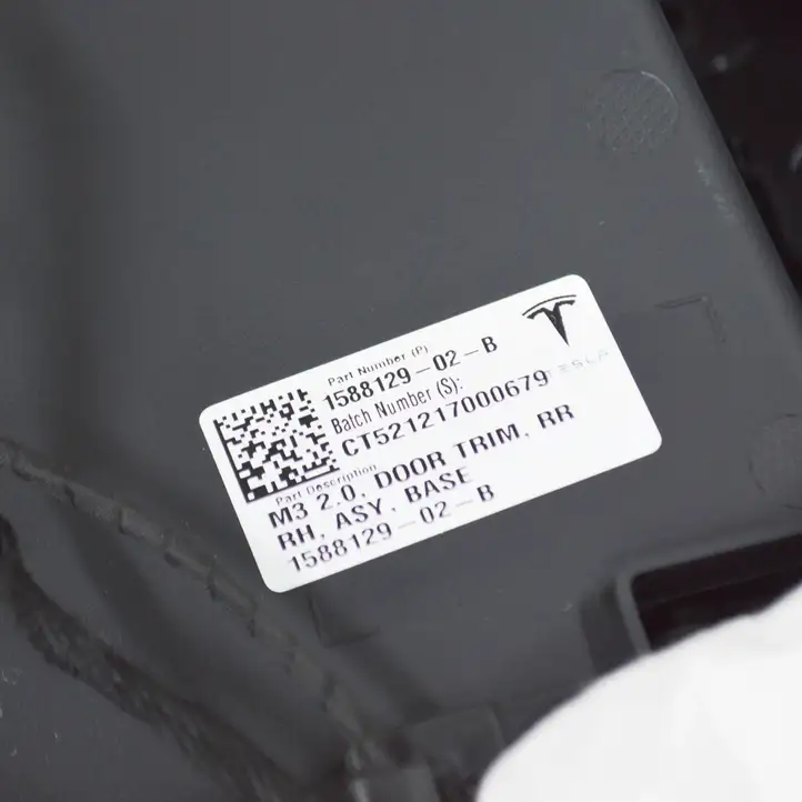 Tesla Model 3 (2017 - 2023) 158812902B Обшивка задней двери — фото 5