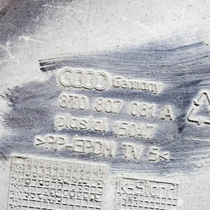 Audi A5 8T 8F (2007 - 2011) 8T0807081A Облицовка радиатора — фото 5