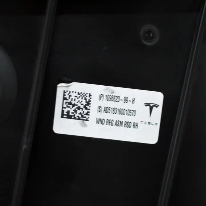 Tesla Model 3 (2017 - 2023) 430106F0 Задняя дверь — фото 7