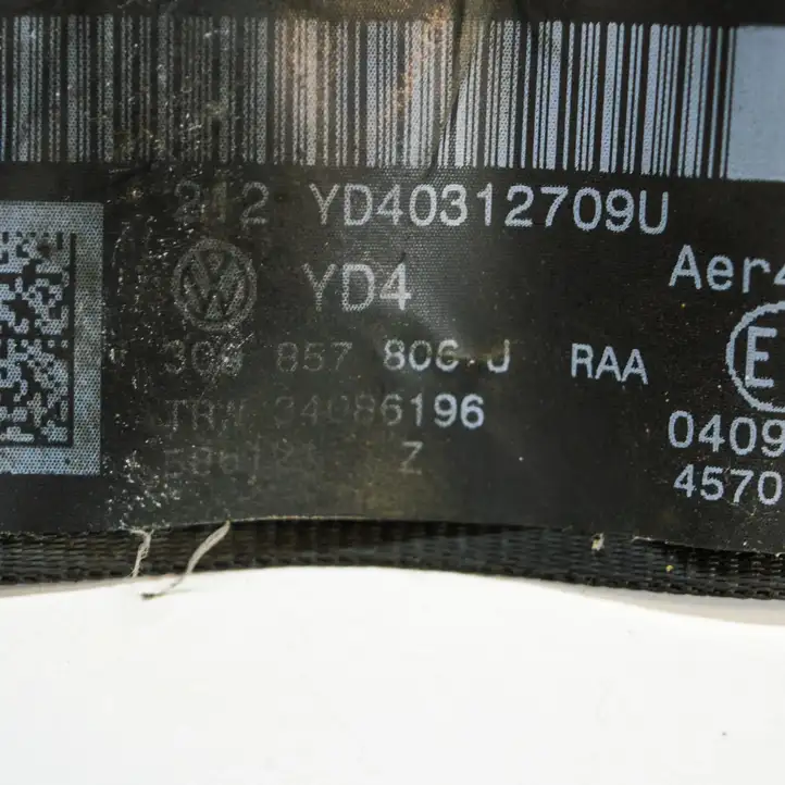 Volkswagen PASSAT B6 (2005 - 2010) 3C0857806J Задний ремень безопасности — фото 3