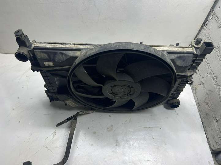 Mercedes-Benz C W203 (2000 - 2007)  A2035001103 Комплект радиаторов