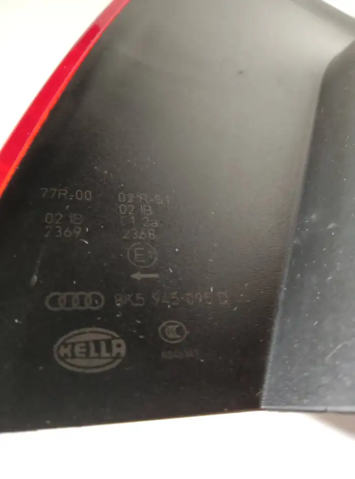 Audi A4 S4 B8 8K (2007 - 2011) 8K5945095D Задний фонарь в кузове — фото 2