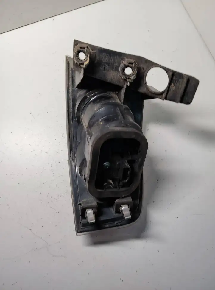 Seat Ibiza III (6L) (2002 - 2008) 6L6945095A Задний фонарь в кузове — фото 4