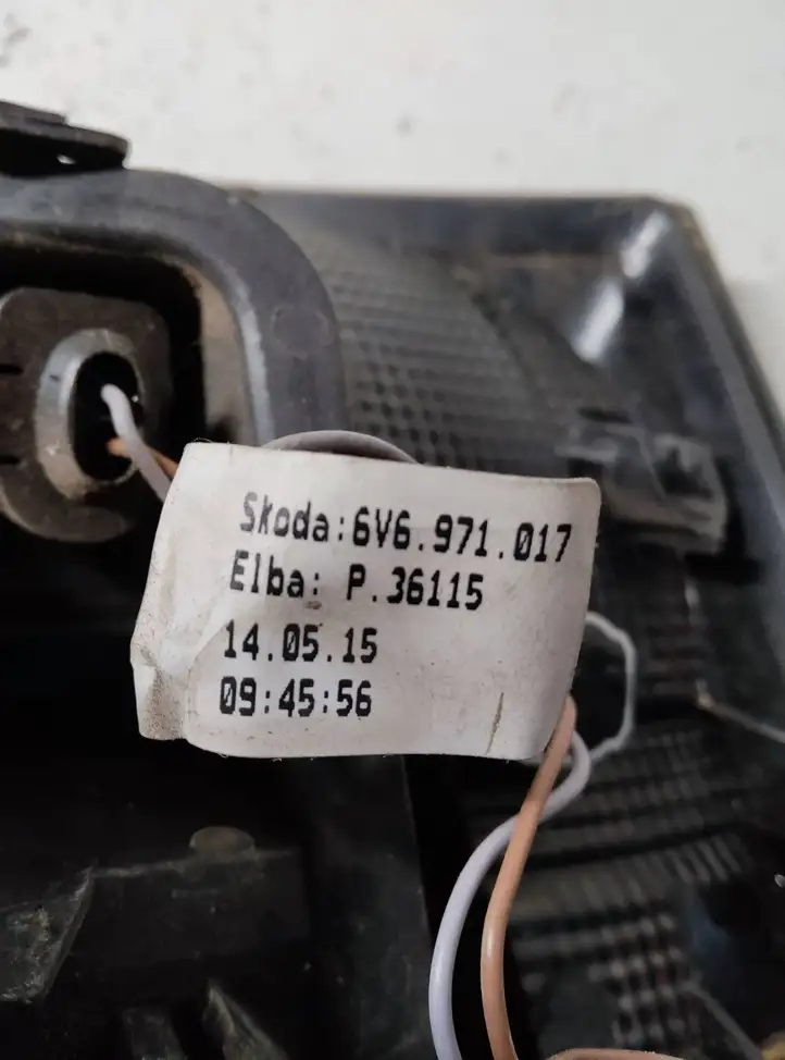 Skoda Fabia Mk3 (NJ) (2015 - 2021) 6V6945096 Задний фонарь в кузове — фото 2