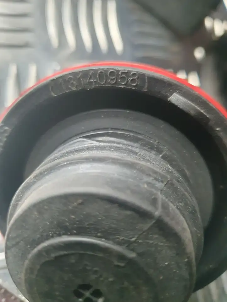 Opel Astra H (2004 - 2009) 13165921 Крышка топливного бака — фото 3
