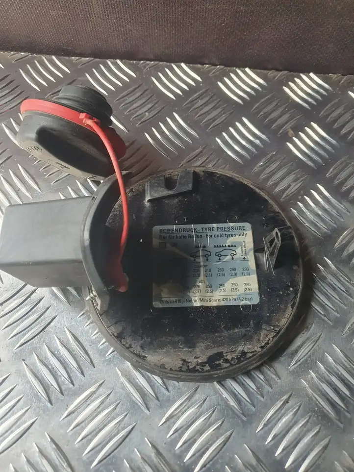 Opel Astra H (2004 - 2009) 13165921 Крышка топливного бака — фото 4