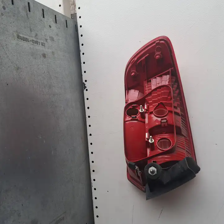 Audi A3/S3 8P (2004 - 2008) 8P49450966028 Задний фонарь в кузове — фото 1