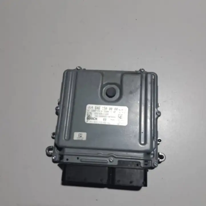 Mercedes-Benz Vito Viano W639 (2010 - 2015) A6461500000 Блок управления двигателем (ECU) — фото 1