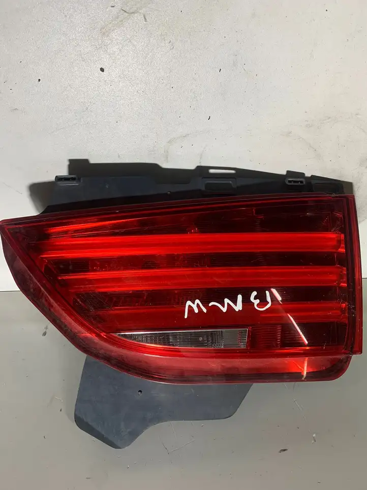 BMW X5 E70 (2006 - 2013) 7198938 Задний фонарь в крышке багажника — фото 1