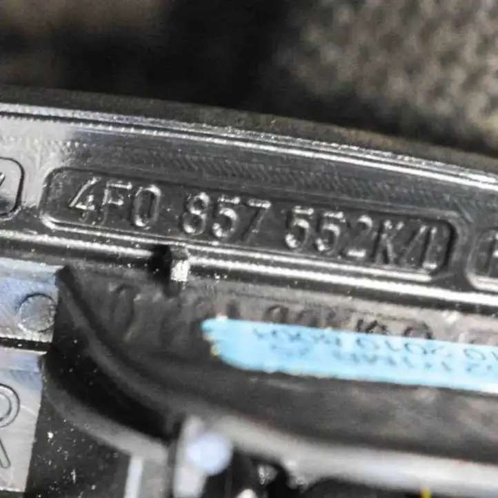 Audi A6 S6 C6 4F (2008 - 2011) 4F0857552K Солнцезащитный козырек — фото 5