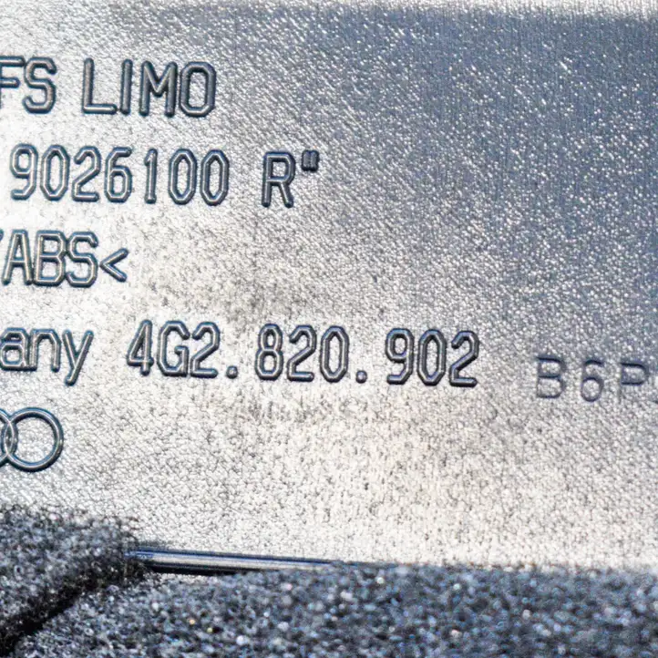 Audi A6 C7 (2011 - 2014) 4G2820902 Воздушная решетка панели — фото 6