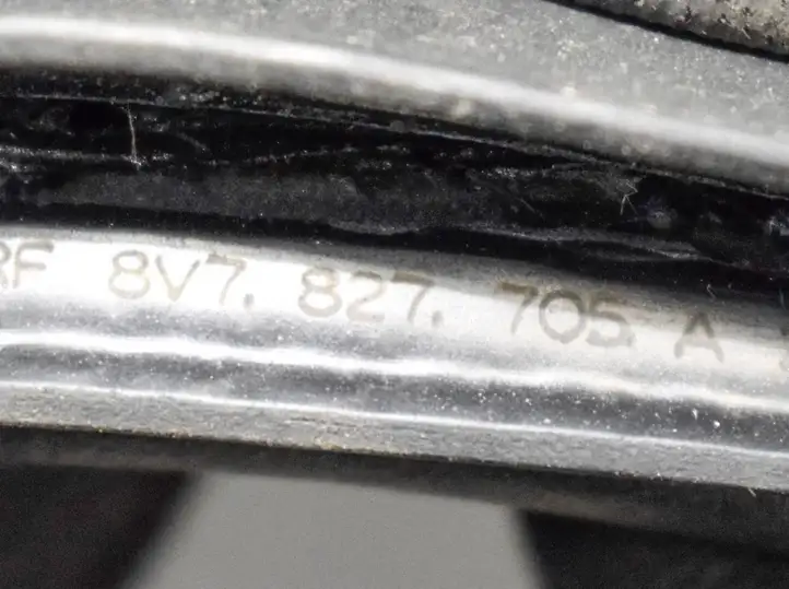 Audi A3/S3 8V (2012 - 2016) 8V7827705A Уплотнитель багажной двери (кузов) — фото 6