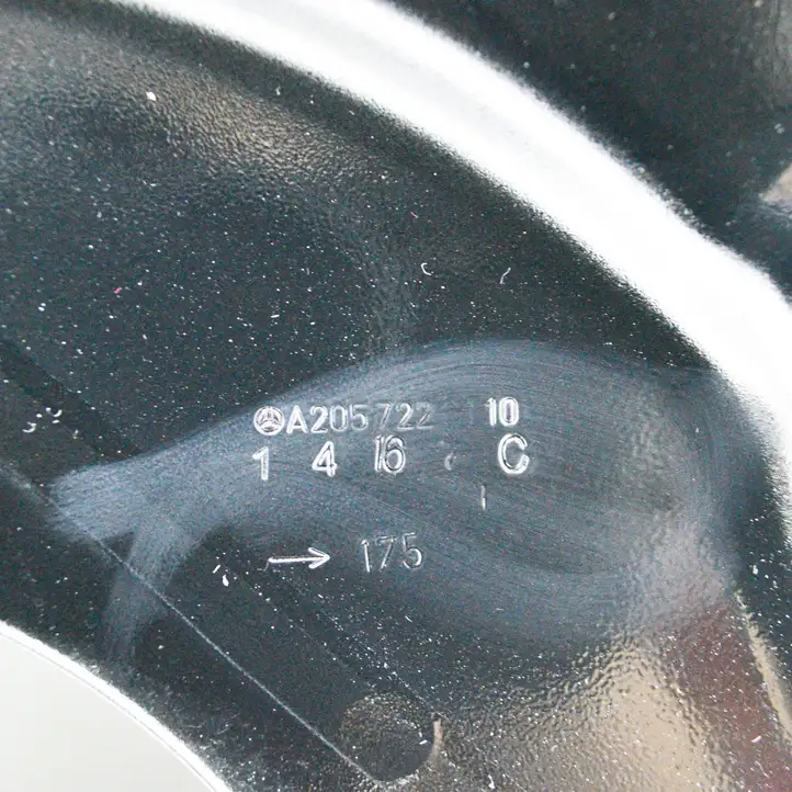 Mercedes-Benz C W205 (2014 - 2021) A2057220110 Дверь — фото 3