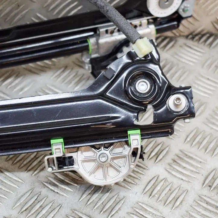 Maserati Levante (2017 - ) 670176159 Стеклоподъемник передней двери (комплект) — фото 3