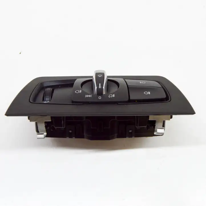 BMW 3 F30 F35 F31 (2012 - 2018) 9393947 Включатель фонарей — фото 3