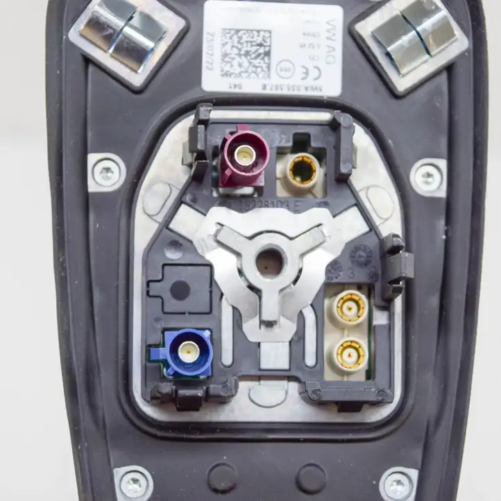 Volkswagen ID.3 (2019 - ) 5WA035507E GPS антенна — фото 4